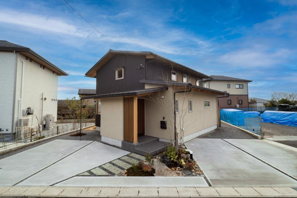 456 HOUSE